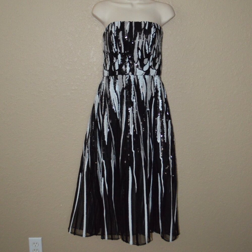 NWOT $5720 Sz 36 2 Elie Saab Black White Embroidered Sequin Midi Strapless Dress